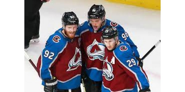 MacKinnon a aidé l'équipe à gagner